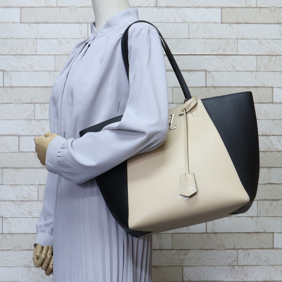 Louis Vuitton LockMe Tote Bag Calf Creme - Picture 2 of 7